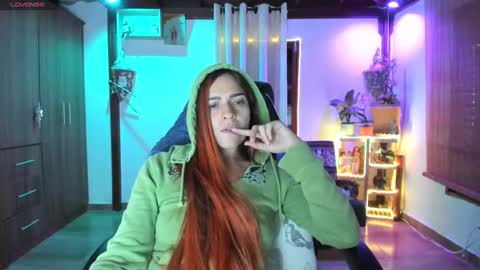 SmilingSalor online show from February 3, 2025, 1:19 am