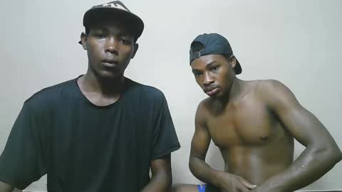 smilzzz online show from April 26, 2026, 5:49 am