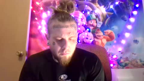 Snapshot of smokebluntafterblunt chatting on January 27, 2025, 2:42 am smoke online show from January 27, 2025, 2:42 am