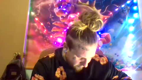 Snapshot of smokebluntafterblunt chatting on February 22, 2025, 12:27 am smoke online show from February 22, 2025, 12:27 am