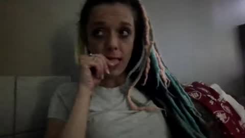 Snapshot of smokeingbitch420 chatting on June 17, 2026, 8:50 am love bug online show from June 17, 2026, 8:50 am