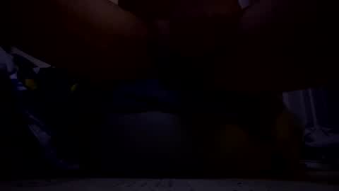 Snapshot of smokelove17 chatting on March 1, 2026, 8:16 am smokelove17 online show from March 1, 2026, 8:16 am