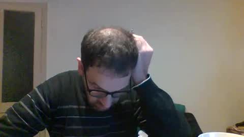 Snapshot of smokered100s chatting on October 26, 2025, 7:09 pm luca online show from October 26, 2025, 7:09 pm