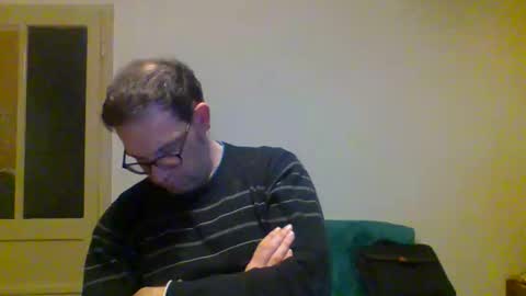 Snapshot of smokered100s chatting on October 31, 2025, 11:28 pm luca online show from October 31, 2025, 11:28 pm