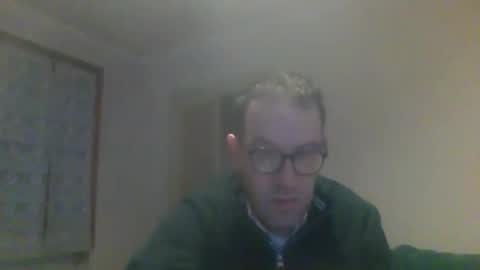 Snapshot of smokered100s chatting on January 6, 2026, 12:03 am luca online show from January 6, 2026, 12:03 am