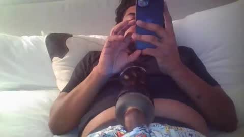 Snapshot of smokey573 chatting on November 13, 2025, 5:28 am memelucas online show from November 13, 2025, 5:28 am