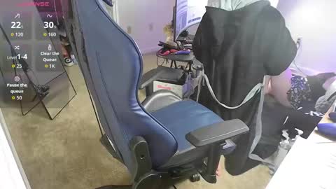 Smoothj2011 online show from October 15, 2025, 7:52 am