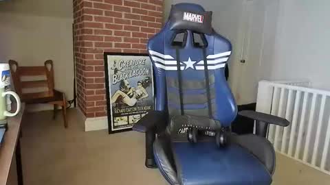 Smoothj2011 online show from March 26, 2026, 8:20 am