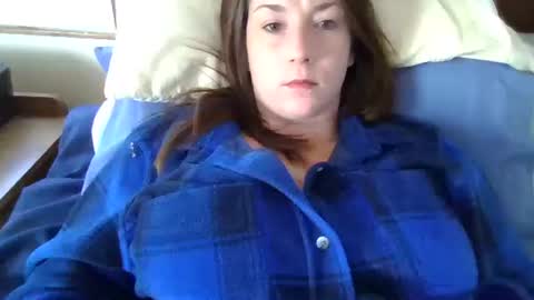 smoothmove1215 online show from October 22, 2025, 5:24 pm