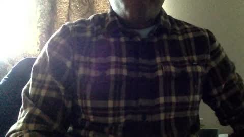 Snapshot of smoothstrik3r chatting on December 13, 2024, 4:49 pm smoothstrik3r online show from December 13, 2024, 4:49 pm