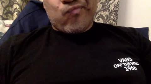 Snapshot of smoothstrik3r chatting on December 18, 2024, 2:42 am smoothstrik3r online show from December 18, 2024, 2:42 am