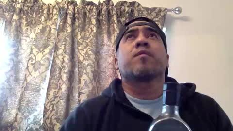 Snapshot of smoothstrik3r chatting on November 14, 2025, 5:55 pm smoothstrik3r online show from November 14, 2025, 5:55 pm