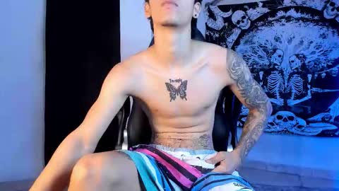 snakebutterfly online show from February 6, 2026, 4:43 pm