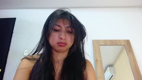 Snapshot of sneakyy_fantasy chatting on December 13, 2024, 10:41 am Hellen online show from December 13, 2024, 10:41 am
