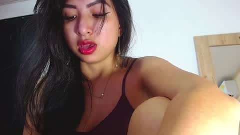 Snapshot of sneakyy_fantasy chatting on December 20, 2024, 4:53 am Hellen online show from December 20, 2024, 4:53 am