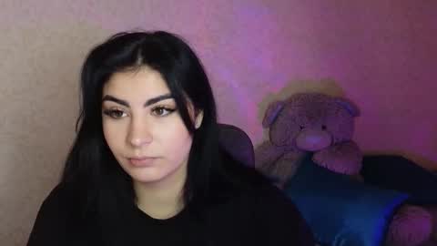 Olivia online show from October 12, 2025, 2:16 pm