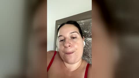sniffmybooty online show from April 21, 2026, 5:06 pm