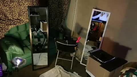 snizniz online show from April 7, 2026, 5:02 pm