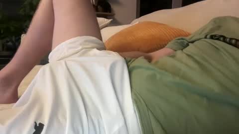 snow online show from February 1, 2026, 8:29 pm