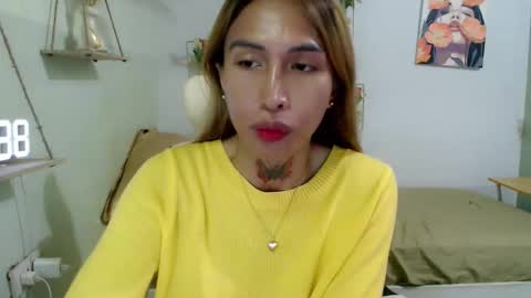 Snapshot of snow_2000 chatting on October 27, 2025, 7:12 am snow_2000 online show from October 27, 2025, 7:12 am