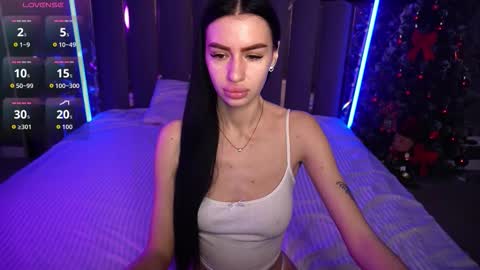 snow_whiteeex online show from December 21, 2025, 6:31 am