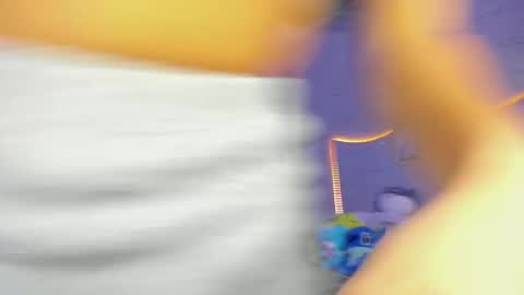 snowbabyxox online show from November 17, 2025, 10:04 pm