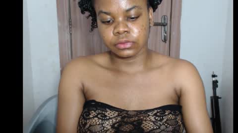 snowdrop5 online show from November 1, 2025, 1:07 am