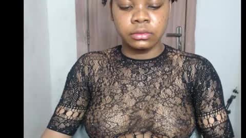 snowdrop5 online show from November 3, 2025, 7:37 pm