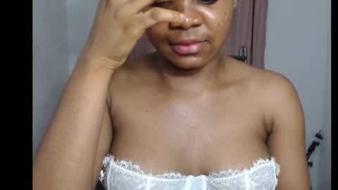 snowdrop5 online show from November 5, 2025, 8:42 pm