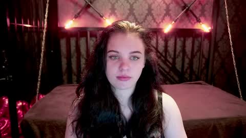 snowwhite_bella online show from April 25, 2026, 7:11 pm
