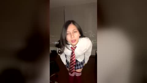 snowykatt2 online show from August 3, 2026, 2:32 am