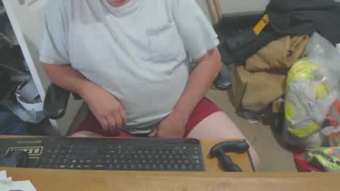 Snapshot of snwplwdrvr chatting on September 29, 2025, 9:08 pm snwplwdrvr online show from September 29, 2025, 9:08 pm