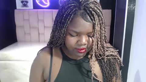 soffia_b online show from September 11, 2025, 3:17 am