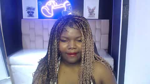 soffia_b online show from September 12, 2025, 3:06 am