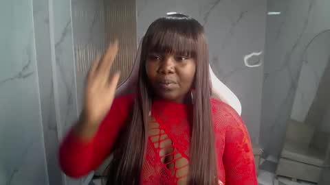 soffia_b online show from November 6, 2025, 3:07 am