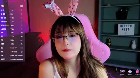 Snapshot of soffitoffi chatting on October 3, 2025, 8:22 am Soffie online show from October 3, 2025, 8:22 am