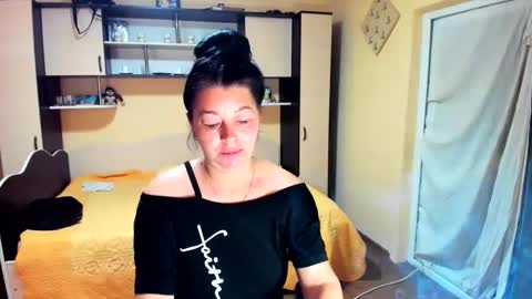 Soffy online show from May 25, 2026, 4:51 am