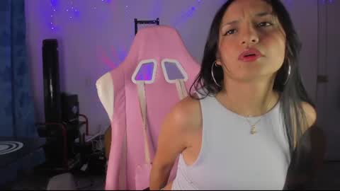 sofia online show from July 17, 2026, 2:51 am