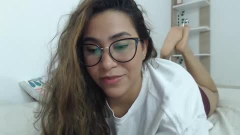 Snapshot of sofi4__ chatting on February 23, 2025, 6:07 am sofi online show from February 23, 2025, 6:07 am