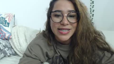 Snapshot of sofi4__ chatting on February 28, 2025, 5:59 am sofi online show from February 28, 2025, 5:59 am