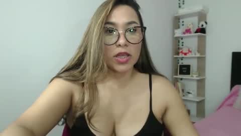 Snapshot of sofi4__ chatting on March 11, 2025, 2:10 am sofi online show from March 11, 2025, 2:10 am