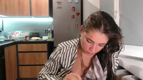 Sofi online show from September 19, 2025, 6:52 pm