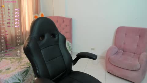 Snapshot of sofi_love77 chatting on February 1, 2025, 5:16 pm sofi_love77 online show from February 1, 2025, 5:16 pm