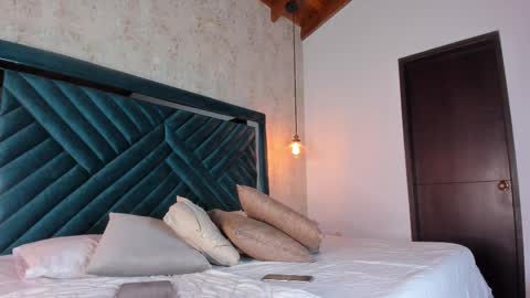 Sofi online show from December 3, 2025, 11:19 am