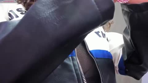 Sofi Noa online show from February 2, 2025, 3:21 am