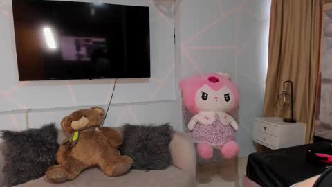 Sofi Noa online show from December 19, 2025, 11:28 am