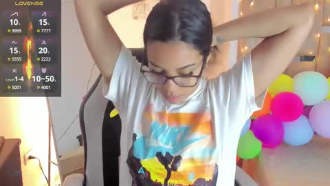 sofi smith online show from March 12, 2025, 4:13 pm