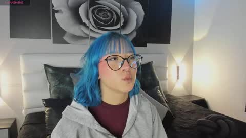 sofi_sp online show from October 8, 2025, 11:30 am