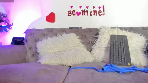 Snapshot of sofi_vasquez chatting on February 13, 2025, 1:29 am Sofia Vasquez online show from February 13, 2025, 1:29 am