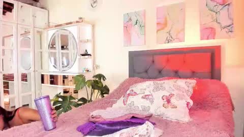 call me L U  online show from December 14, 2025, 1:11 am